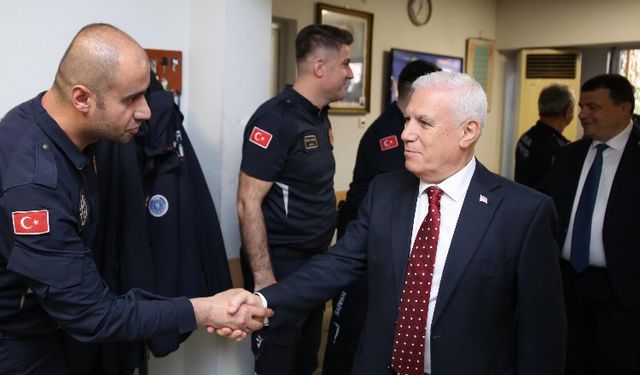 Bursa'da Başkan Bozbey'den Büyükşehir çalışanlarına ziyaret