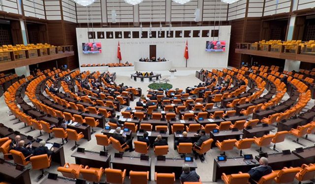 CHP'nin 'Öğretmenlerin istihdam sorunları araştırılsın' önerisine AKP ve MHP'den ret
