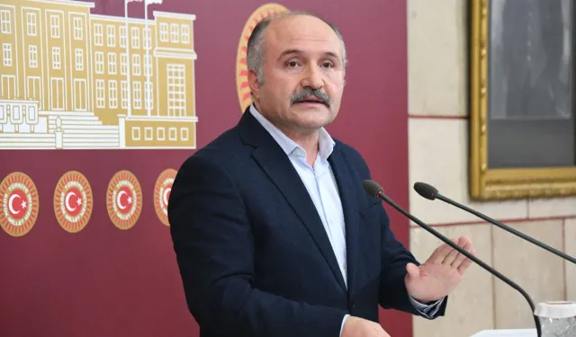 Erhan Usta, İYİ Parti Grup Başkanvekilliği'nden istifa etti