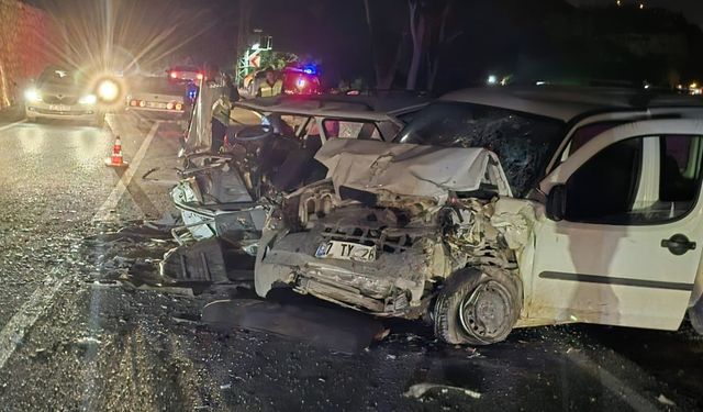 Şanlıurfa'da trafik kazası: 1 ölü, 4 yaralı