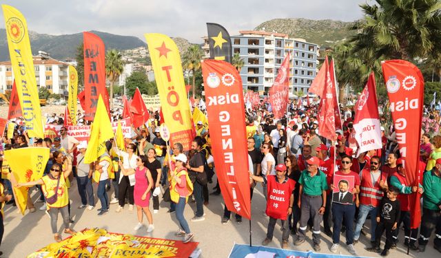 Hatay Defne'de 1 Mayıs coşkuyla kutlandı