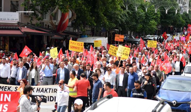 Manisa'da 1 Mayıs coşku içinde kutlandı