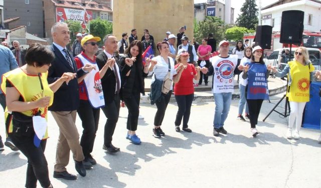 Çorum’da 1 Mayıs halayı