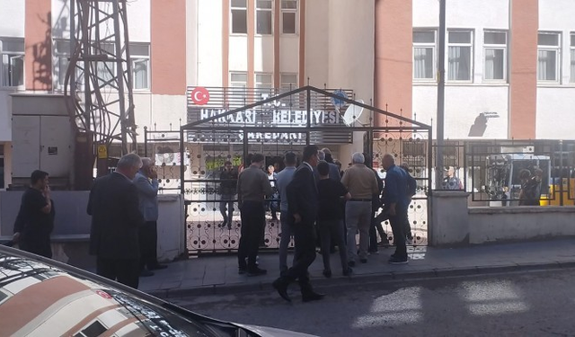 Hakkari Belediyesine kayyım atanması birçok kentte protesto edecek