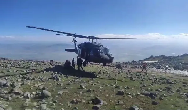 Ağrı Dağı'nda kayalıklardan düşen İranlı dağcının cesedine ulaşıldı