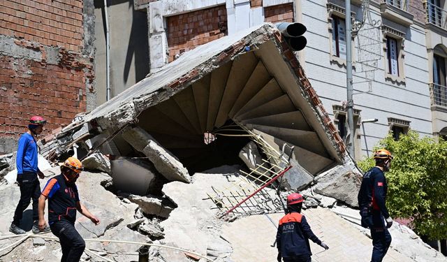 Küçükçekmece'de çöken bina: Bina sahibinin ifadesi ortaya çıktı