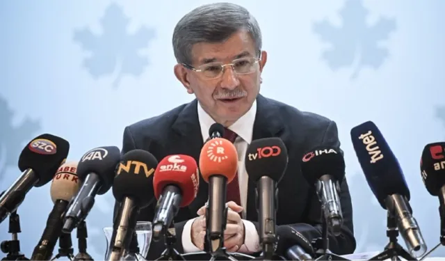 Davutoğlu: Devlet içinde ciddi bir tehlikenin var olduğunu görüyorum