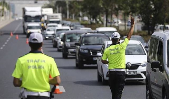 Bir haftada 2 milyondan fazla araç denetlendi