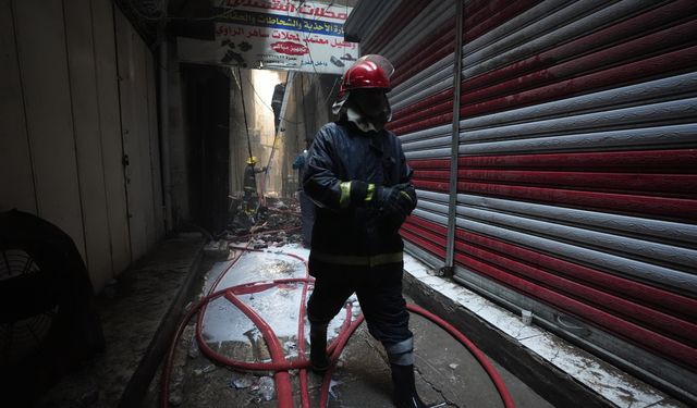 Bağdat'ın en yoğun çarşısında yangın