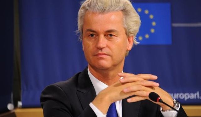 Hollanda'da ırkçı lider Wilders'ın gölgesinde aşırı sağ-merkez sağ koalisyon hükümeti kuruldu