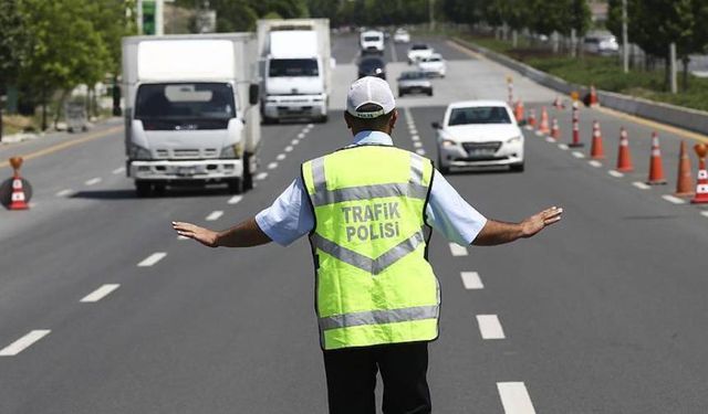 İstanbul'da yarın bazı yollar trafiğe kapatılacak: İşte ayrıntılar