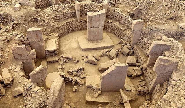 Göbeklitepe’de 13 bin yıllık güneş takvimi bulundu