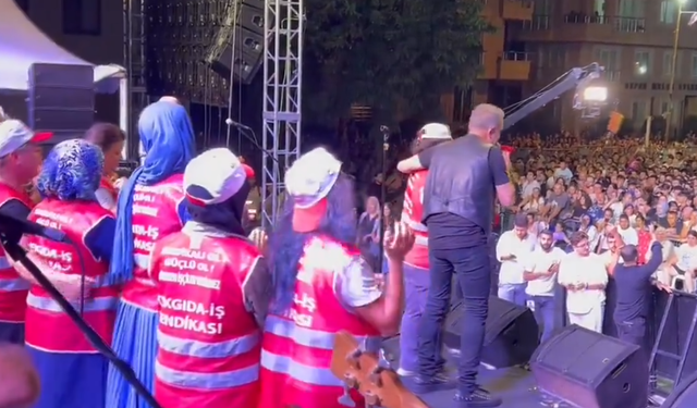 Haluk Levent, Polonez işçisi kadınlarla sahneye çıktı