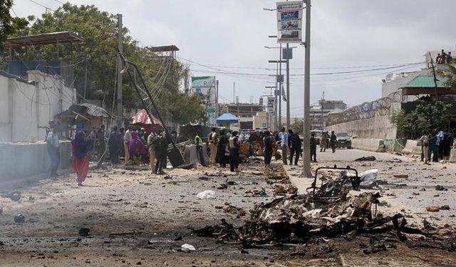 Somali'de bir plaj ve otele saldırı: 32 kişi hayatını kaybetti