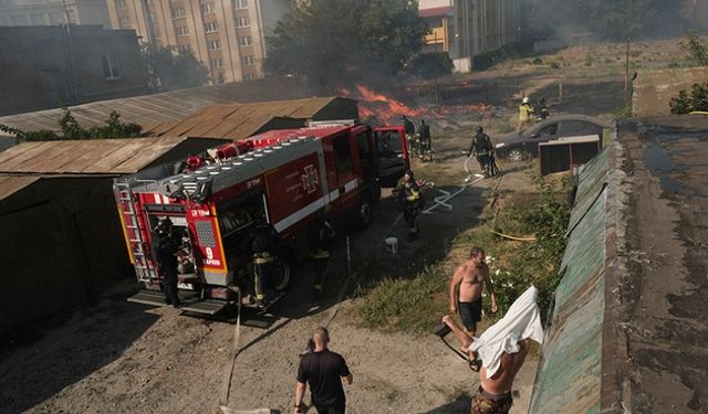 Rusya, Ukrayna'da 12 katlı binayı vurdu: Çok sayıda ölü ve yaralı var!