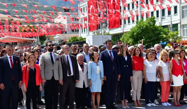 CHP Manisa İl örgütünden alternatif 30 Ağustos Zafer bayramı kutlaması