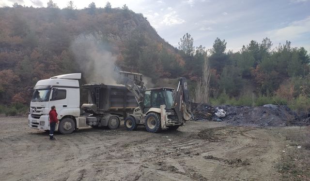 Bilecik'te ormana tehlikeli atık döken şirketin yetkilisine 5 yıl hapis cezası verildi