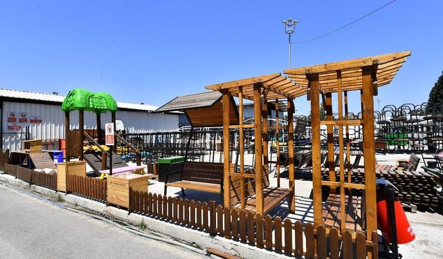 İzmir Büyükşehir’in “tasarruf” atölyesi