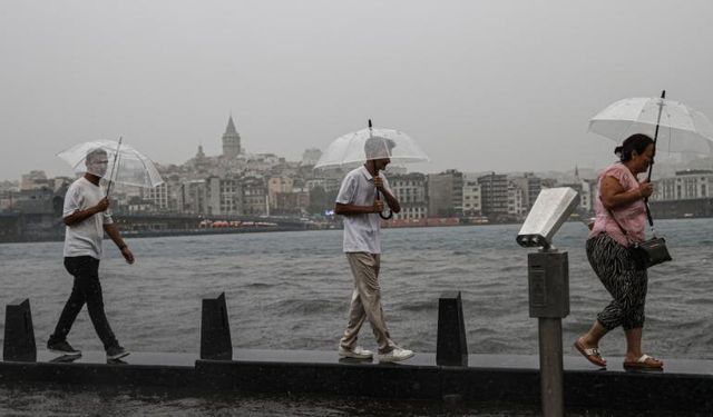 İstanbul için sağanak yağış uyarısı: 17.00'ye kadar aralıklarla devam edecek