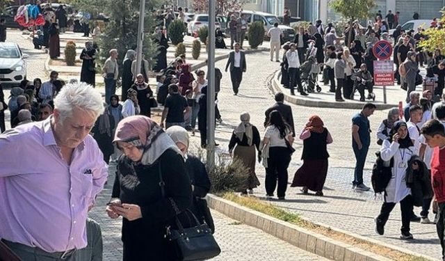 Depremde Elazığ'da 94 kişi yaralandı