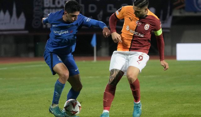 Galatasaray RFS deplasmanında 2-0 öne geçtiği maçta 1 puan aldı