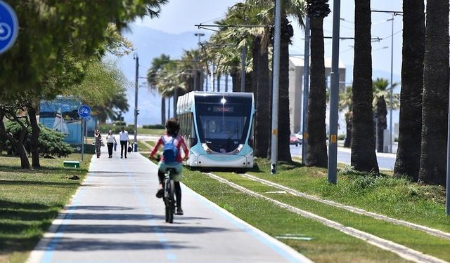 İzmir’e alınacak 22 tramvay aracı için ihale yapıldı