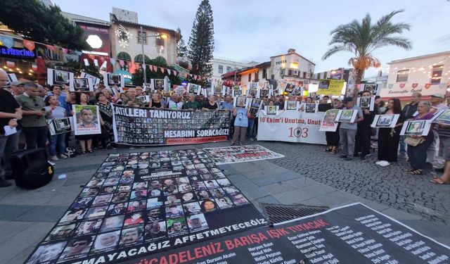 Antalya'da 10 Ekim Katliamı’nda hayatını kaybedenler anıldı