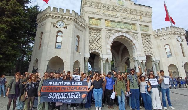 Üniversite öğrencileri: Katilleri tanıyoruz, katliamlara yol açanları biliyoruz