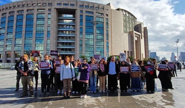 Filistin İçin Bin Genç Çağlayan Adliyesi önünden seslendi: Elimizi yakanızdan çekmeyeceğiz