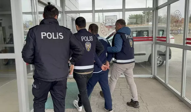 17 yaşındaki genç önce annesini öldürdü, sonra 4 yakınını yaraladı