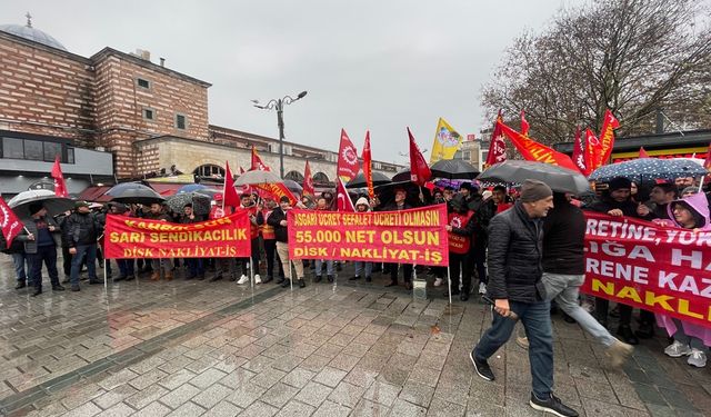 Nakliyat-İş Sendikası'ndan asgari ücret eylemi: Asgari ücretin en az 55 bin lira olmasını talep ediyoruz