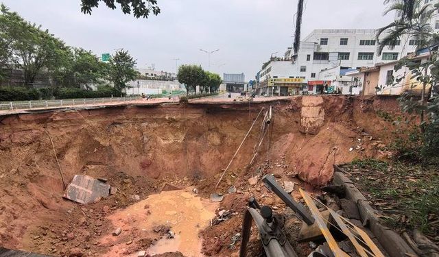 Çin'de demir yolu inşaatının çökmesi sonucu 13 işçi kayboldu