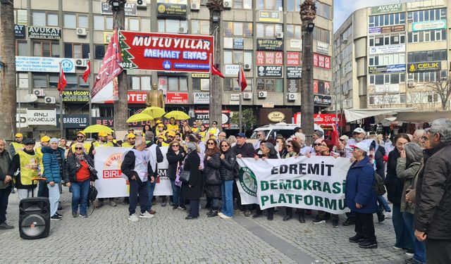 Edremit’te aile hekimleri ve sağlık emekçileri hakları için meydanlara çıktı