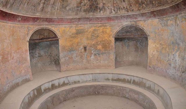 Pompei Antik Kenti'nde yürütülen kazılarda termal banyo keşfedildi