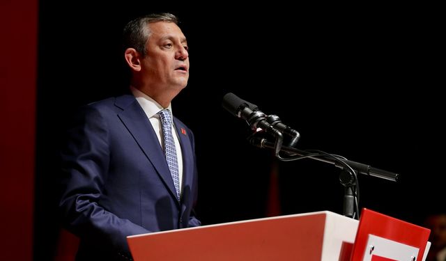 Özgür Özel: Türkan Saylan’ı, vefatının 16’ncı yılında saygı ve rahmetle anıyorum