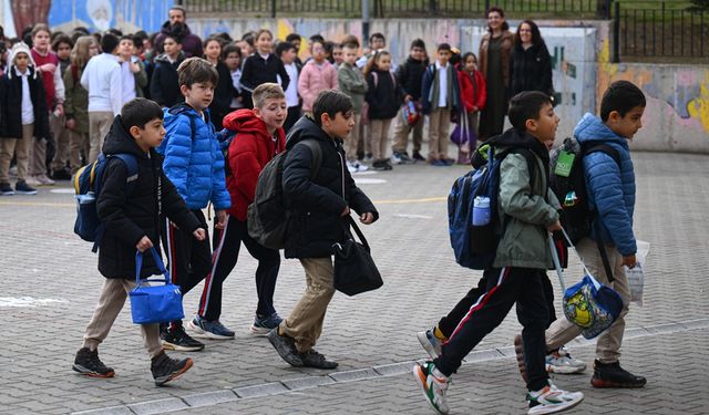 Okullarda ara tatil sonrası ilk ders zili çaldı