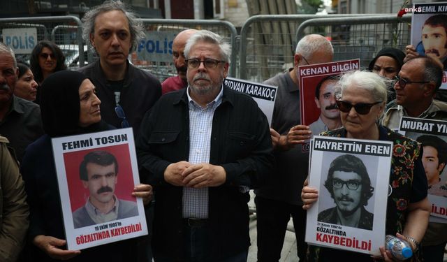 Avrupa Parlamentosu Türkiye Raportörü Amor, Cumartesi Anneleri'nin eylemine katıldı