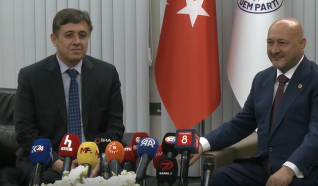 AKP heyeti DEM Partisi ile bayramlaştı