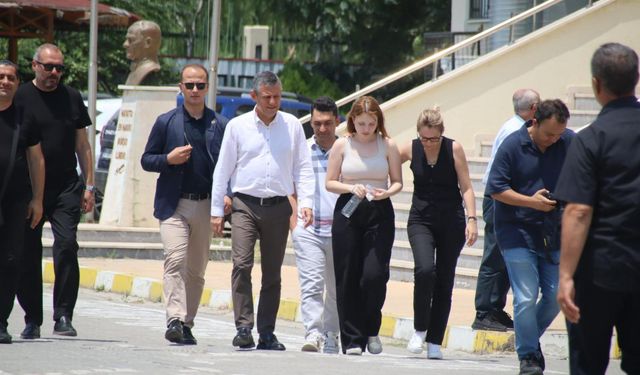 Özgür Özel: Ferdi kardeşimin kızı Nehir’imiz, baba mesleği olan mimarlığı okumak için gerekli puanı aldı
