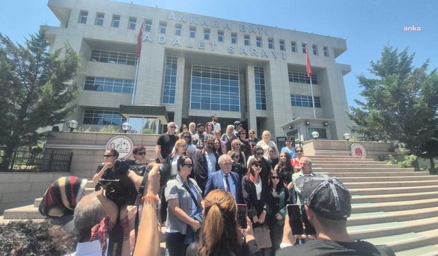 Ankara'da sahiplendiği köpekleri öldürdüğü öne sürülen doktor hakim karşısında