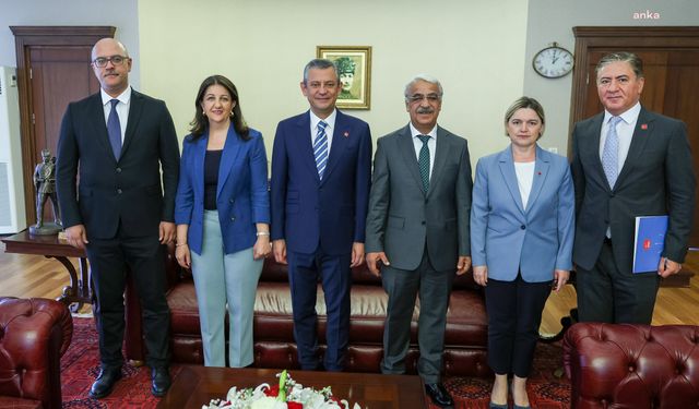 İmralı heyeti, Özgür Özel ile görüştü: Sürecin şimdiki aşamasında Meclis’in devreye girecek olması çok önemli