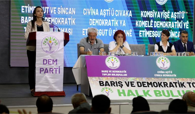DEM Parti Eş Genel Başkanı Tülay Hatimoğulları, Ankara'da yöre dernekleri ile bir araya geldi.
