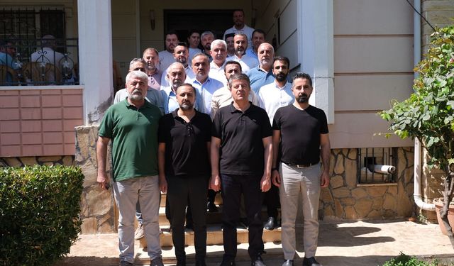 Abdurrahman Tutdere ev hapsinde grup toplantısı yaptı: Ufuk Bayır Adıyaman Belediyesi Başkan Vekili olarak seçildi