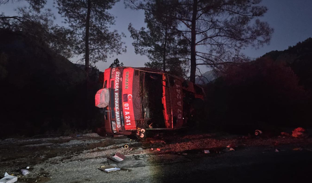 Orman yangınına giden arazöz devrildi: 2 yaralı
