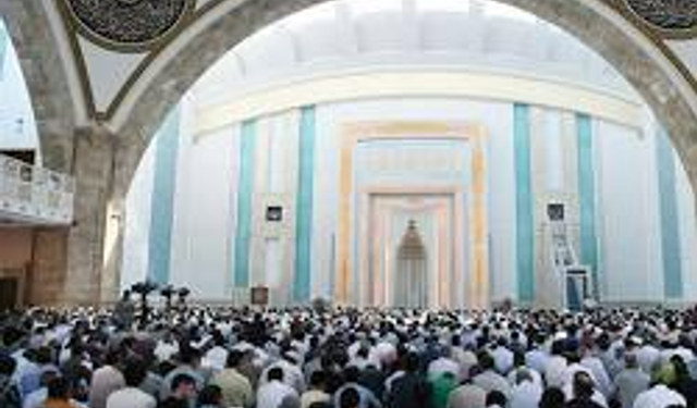 Diyanet'in miras hutbesine muhalefet ve kadın örgütlerinde tepki: Hutbe kadınlara suç niteliğinde