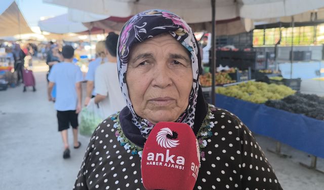 Pazar alışverişine çıkan emekli: "Kirazı rüyamızda göremeyiz biz"