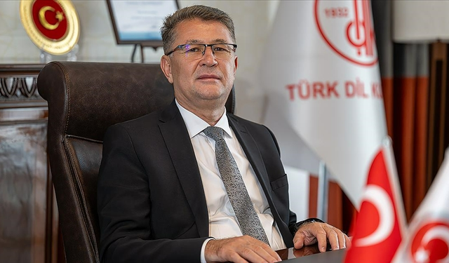 TDK Başkanı açıkladı: Yapay zeka destekli yeni Türkçe Sözlük geliyor