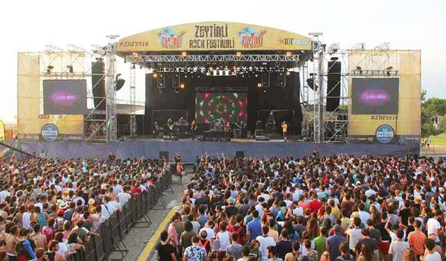 Zeytinli Rock Festivali İstanbul'da da iptal edildi