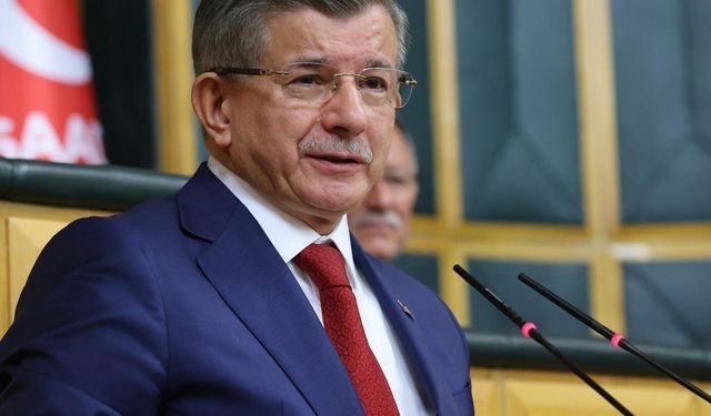 Davutoğlu: Çağ dışı bir laiklik anlayışını bu milletin başına musallat etmeyin