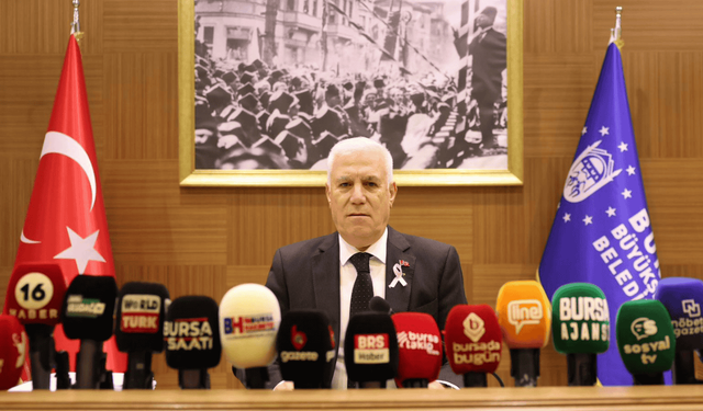 Mustafa Bozbey "Bursa’yı susuz bırakmışsınız. Yağış düşüşlerini 5-6 sene önce görmediniz mi?" dedi ve çözümü açıkladı